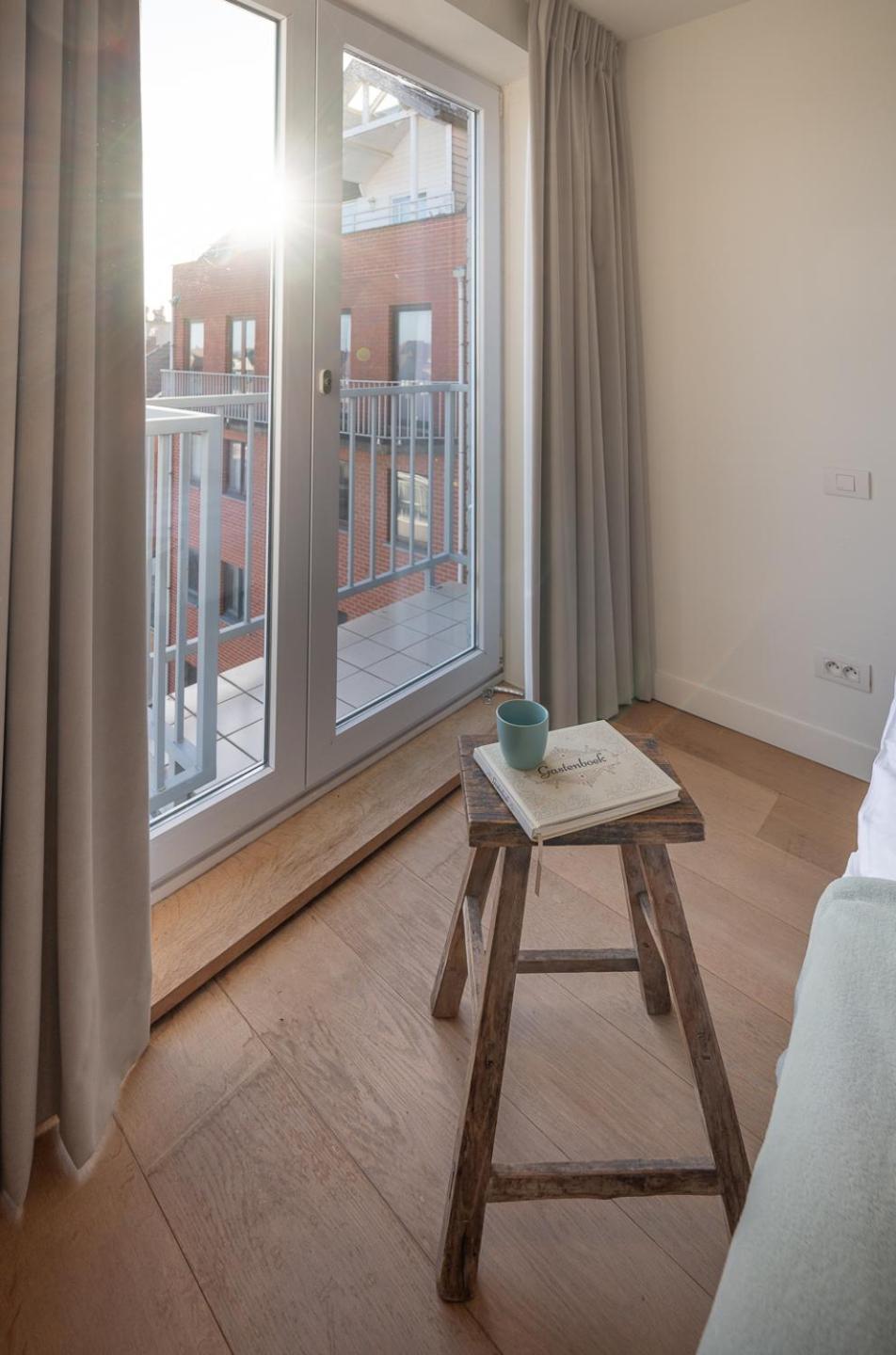 7E Verdiep Appartement Op De Zeedijk In Knokke Voor Max 6 Personen Luaran gambar